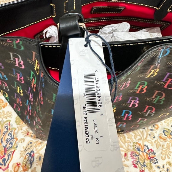 Dooney & Bourke Signature DB75 Multicolor Flynn Tote Bag Purse LARGE Size - Picture 2 of 5